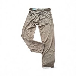 Aero Softspun Ultra High-Rise Curvy Pocket Leggings Xlg. NWT

15/331